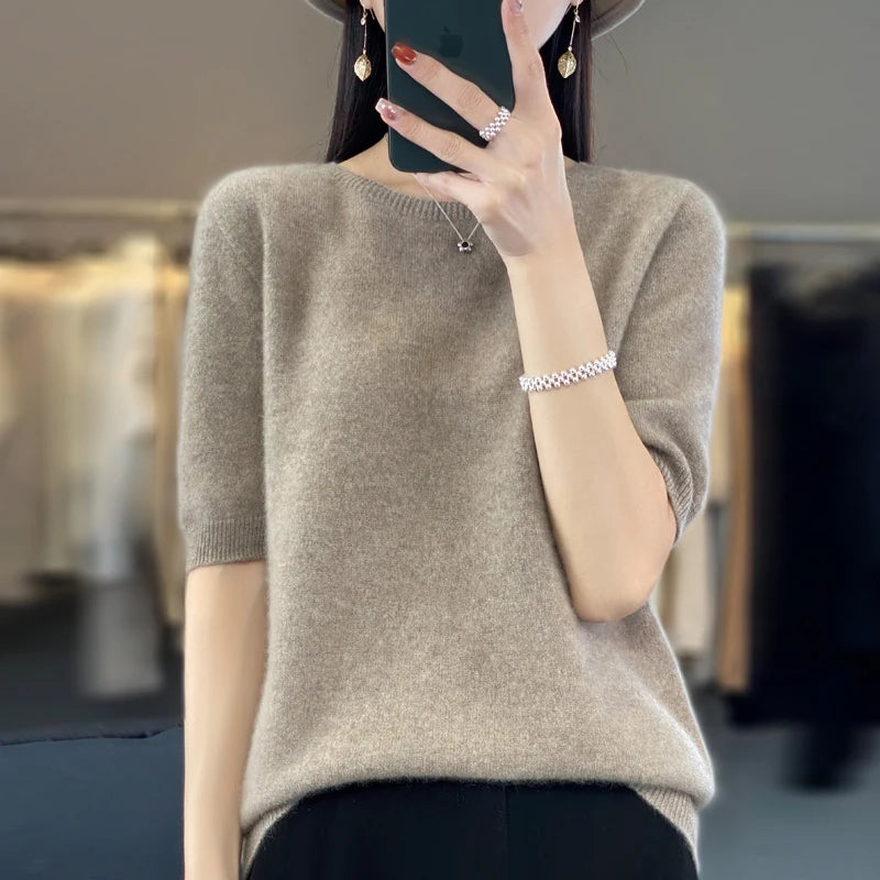 100% pure wool women's round neck sweater short sleeve seamless loose knit half sleeve bottoming sleeve.