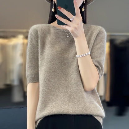 100% pure wool women's round neck sweater short sleeve seamless loose knit half sleeve bottoming sleeve.