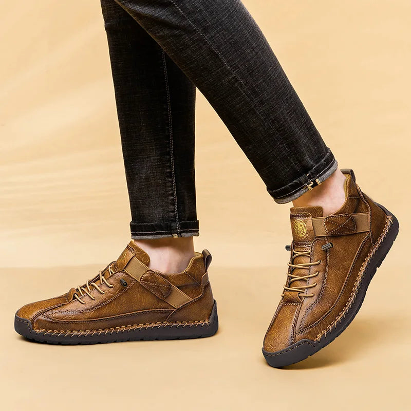 CLOHOO Handmade Men's High-Top Sport Casual Boots Breathable Outdoor Wear with Extended Size Options Classic Ankle Boots