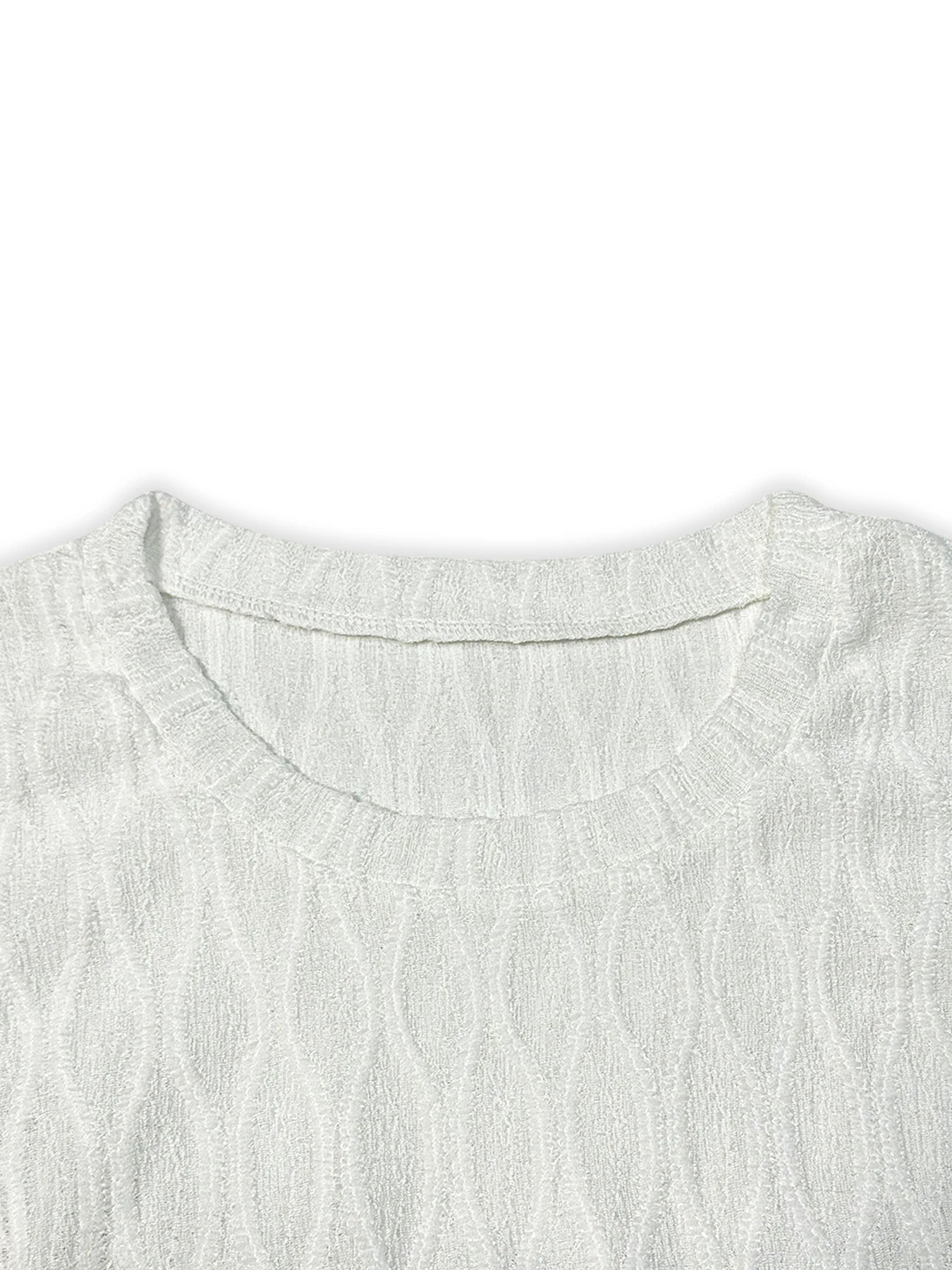 Plain textured T-shirt with round neck and short sleeve