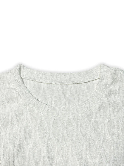 Plain textured T-shirt with round neck and short sleeve