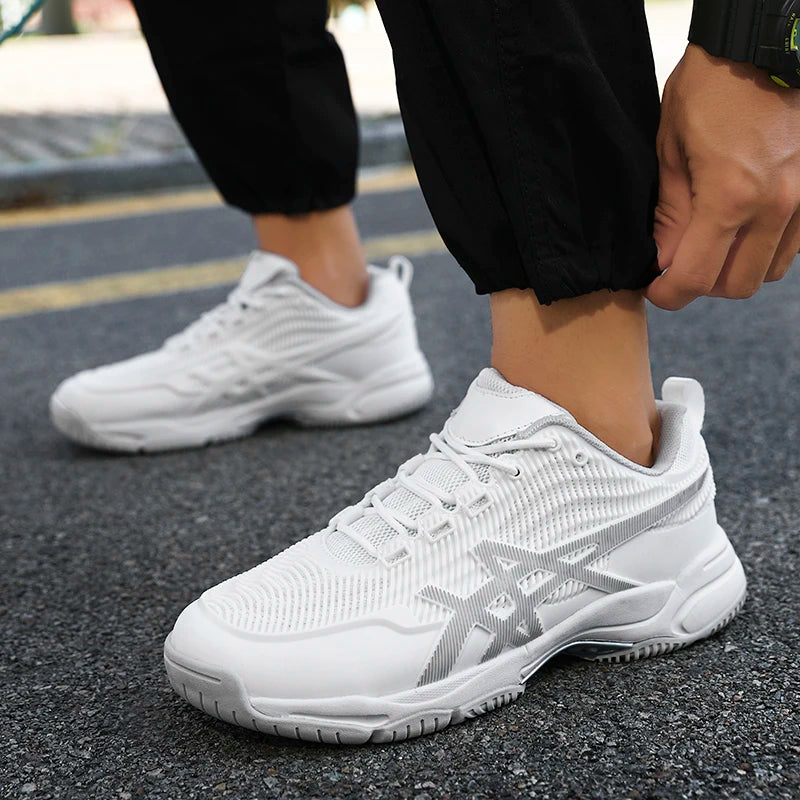 New badminton shoes Men's shoes professional tennis sports shoes breathable wear resistant volleyball shoes women