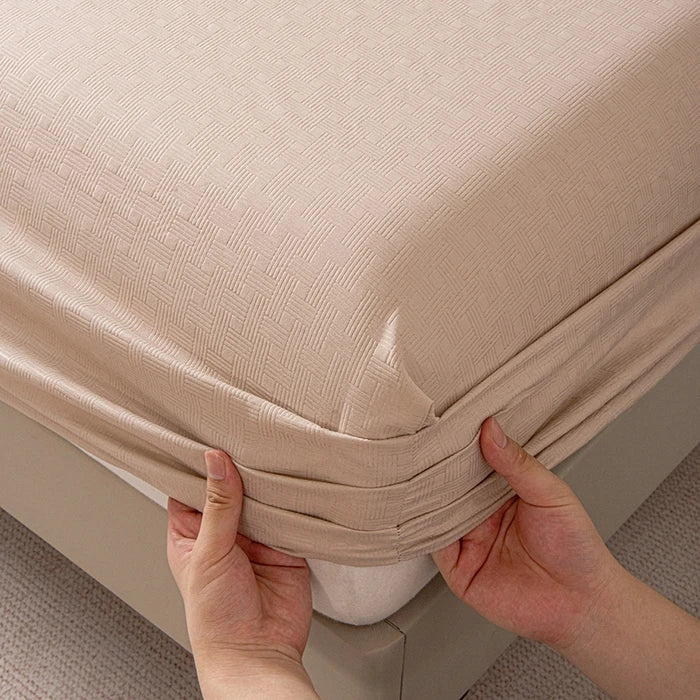 New Embossed Brushed Microfiber Fitted Sheet Deep Pocket 360° with Elastic Band Soft Breathable Queen King Mattress Cover 5-28cm